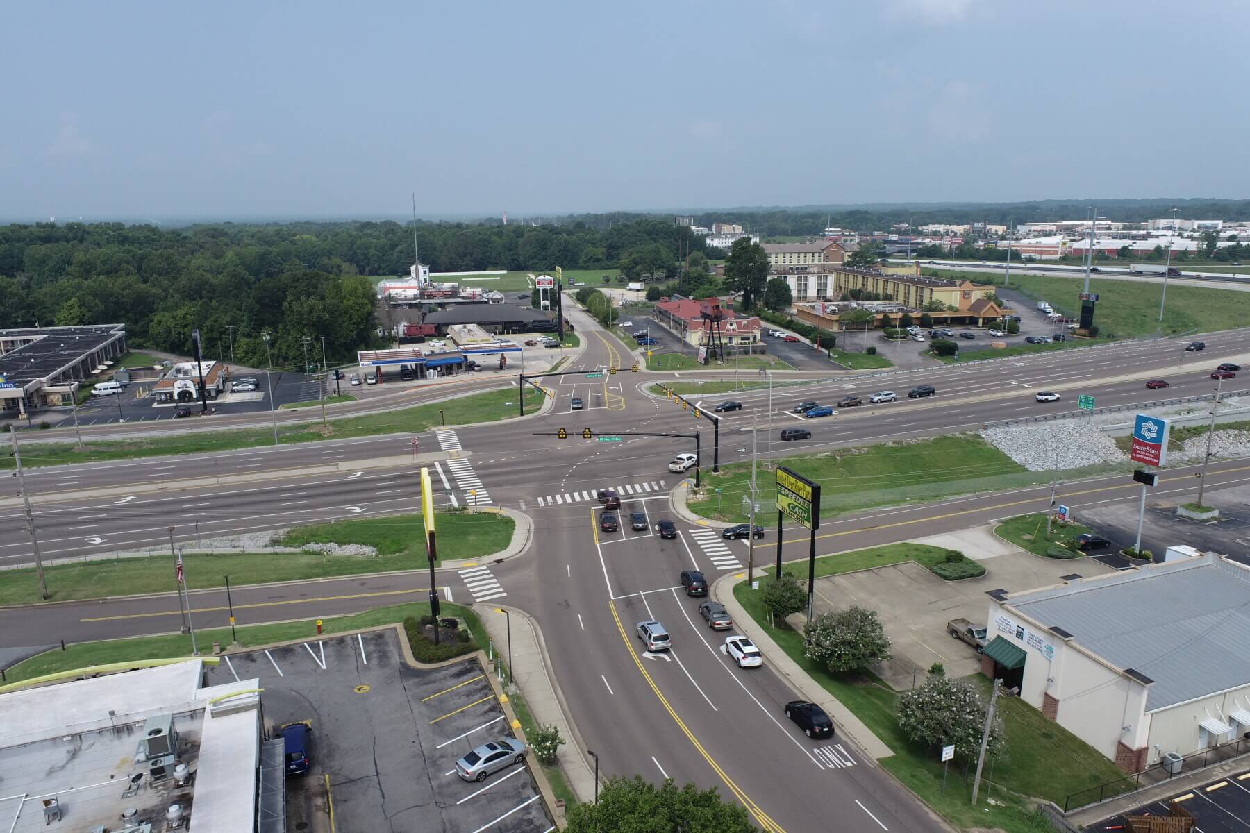 a shot of the completed intersection improvements at US 45 Bypass/SR 186 at Casey Jones and Carriage House Road