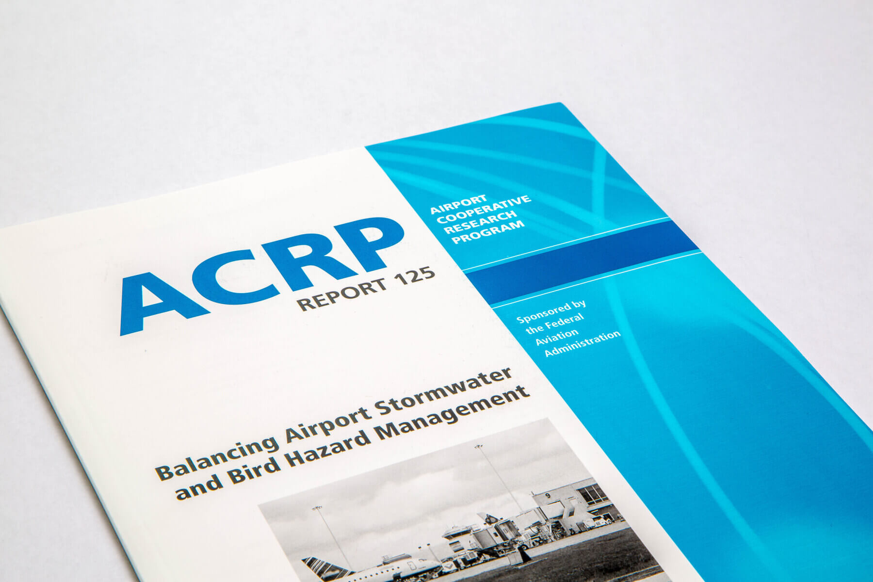 a close up of the cover of ACRP research report 125