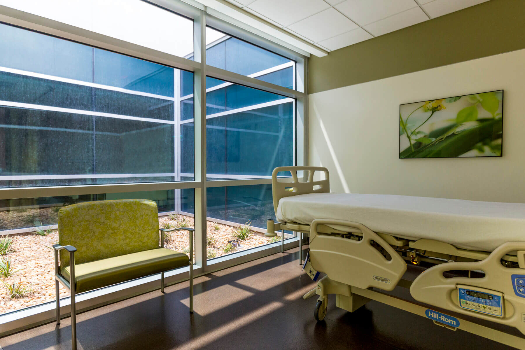 patient room with windows