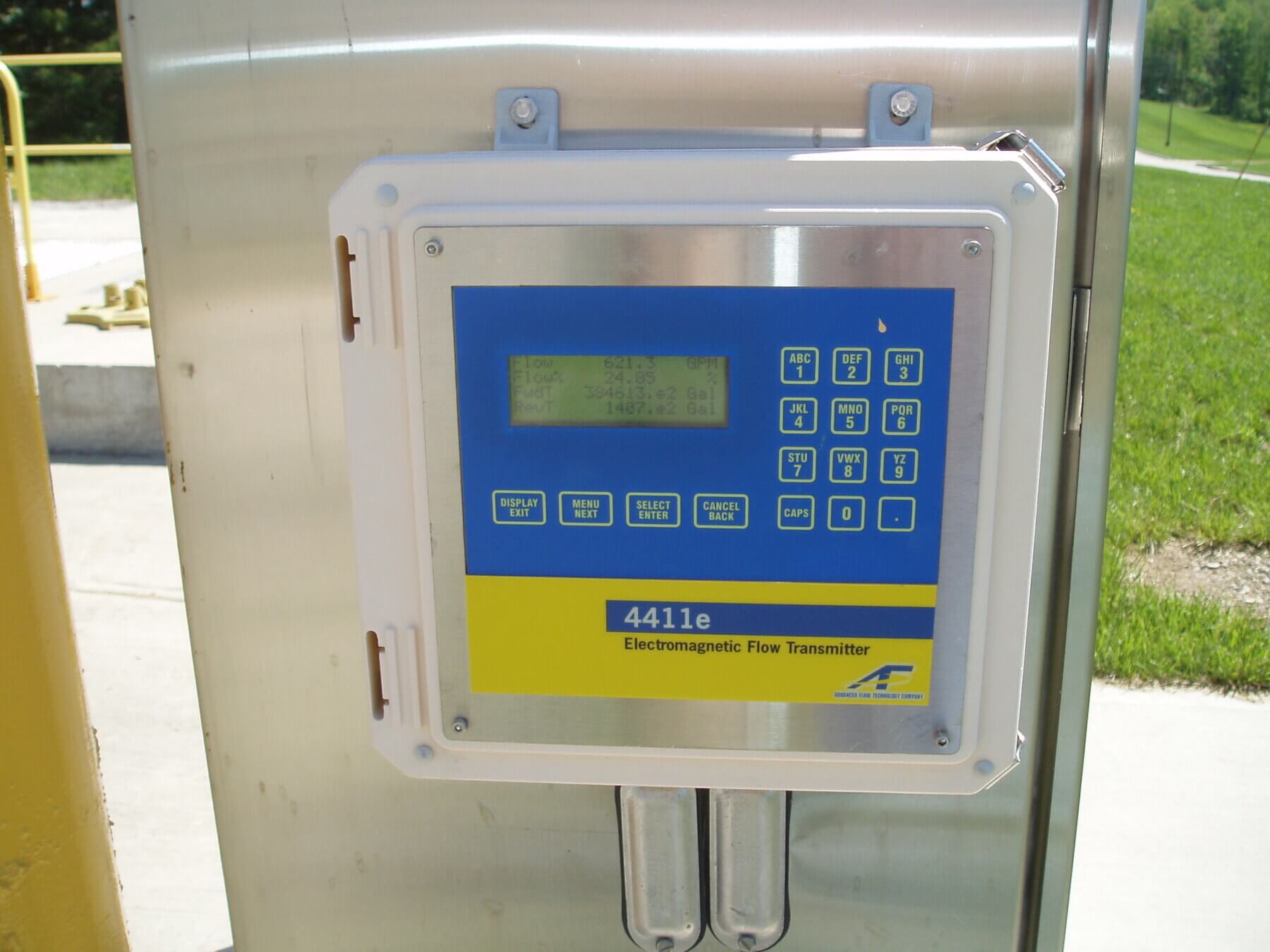 a box with a screen showing live flow rates