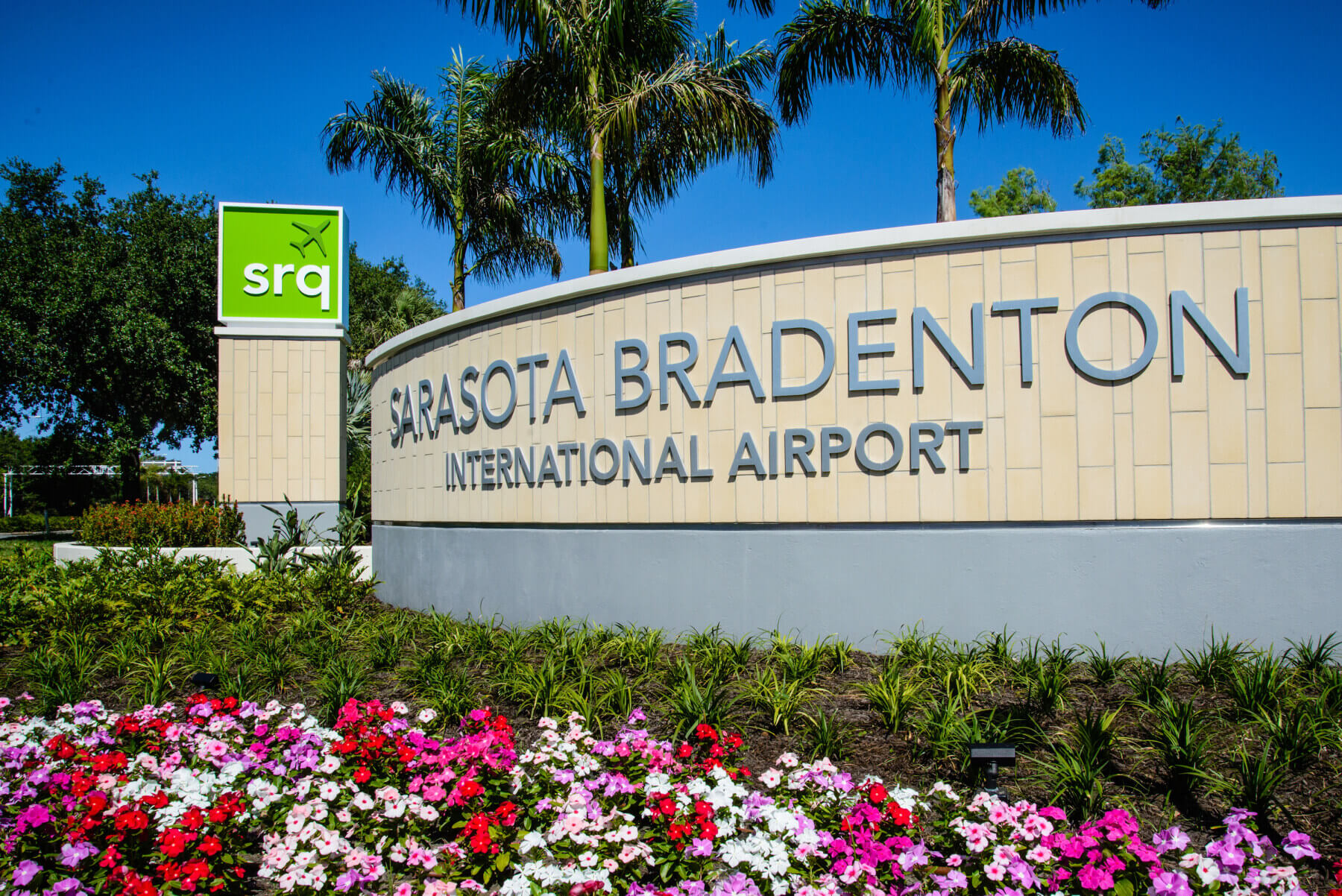 the sign at the main roadway entrance to Sarasota Bradenton International Airport