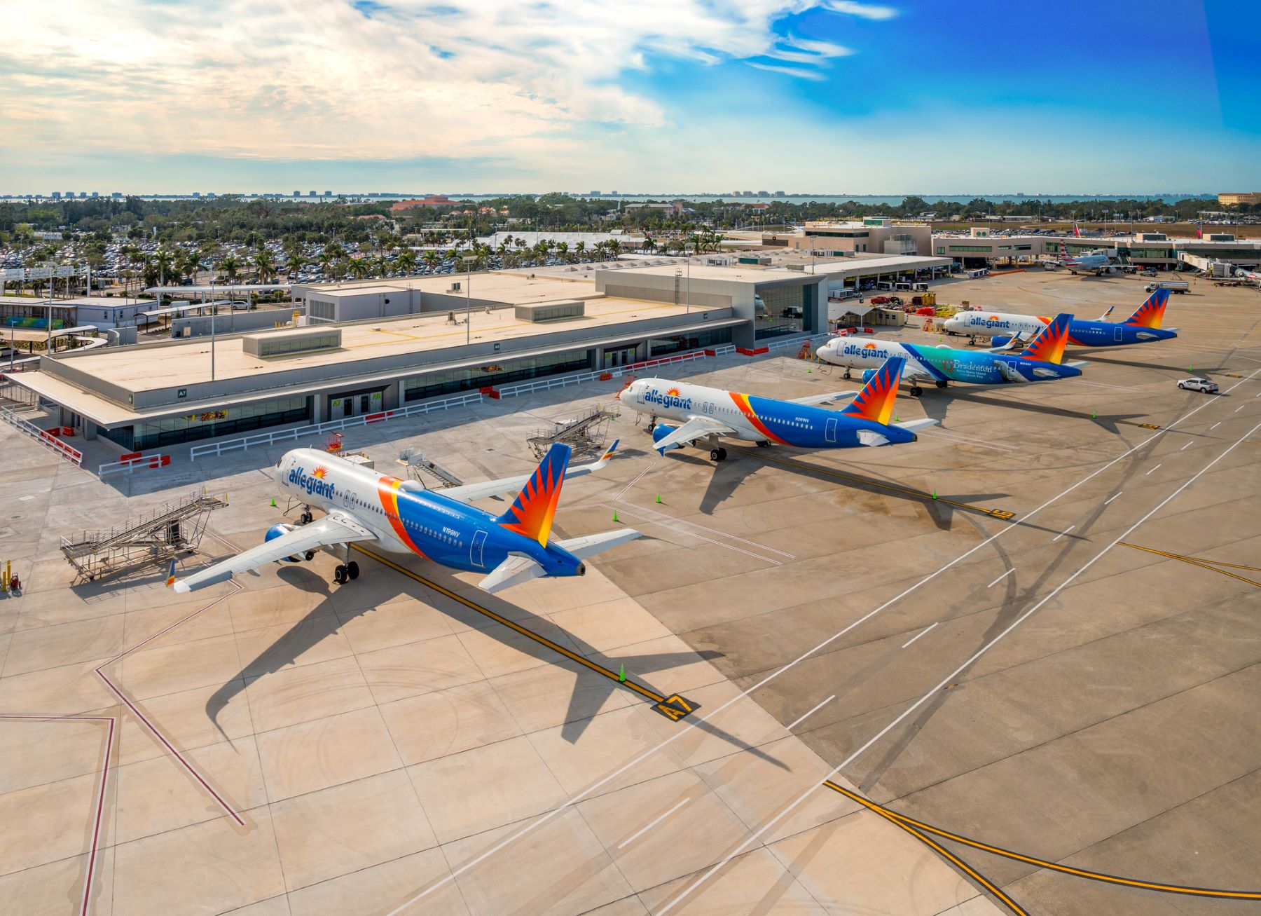 airlpanes parked outside the concourse at sarasota bradenton international airport